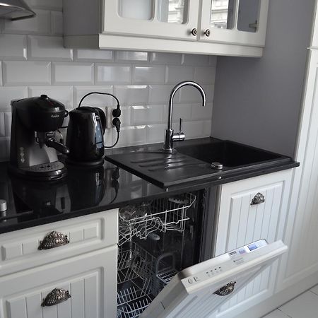 Apartament Orchidea Centrum วอร์ซอ ภายนอก รูปภาพ