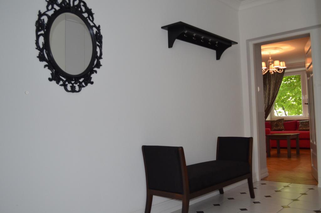 Apartament Orchidea Centrum วอร์ซอ ภายนอก รูปภาพ